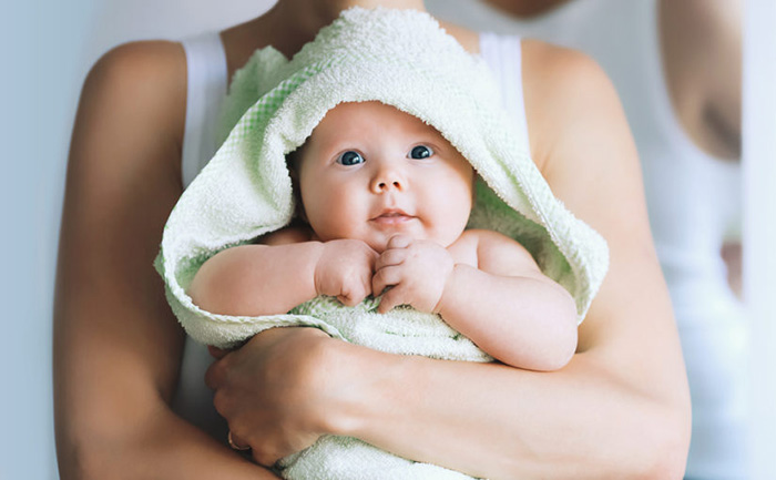 Consejos para bañar al bebé